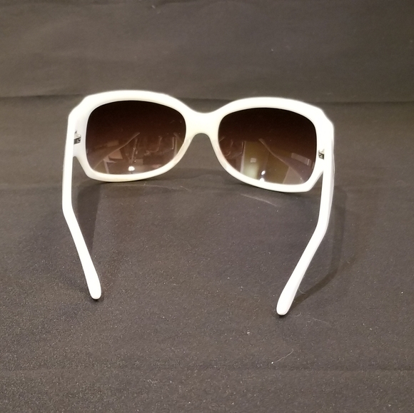White BCBG Sunglasses - Picture 5 of 7